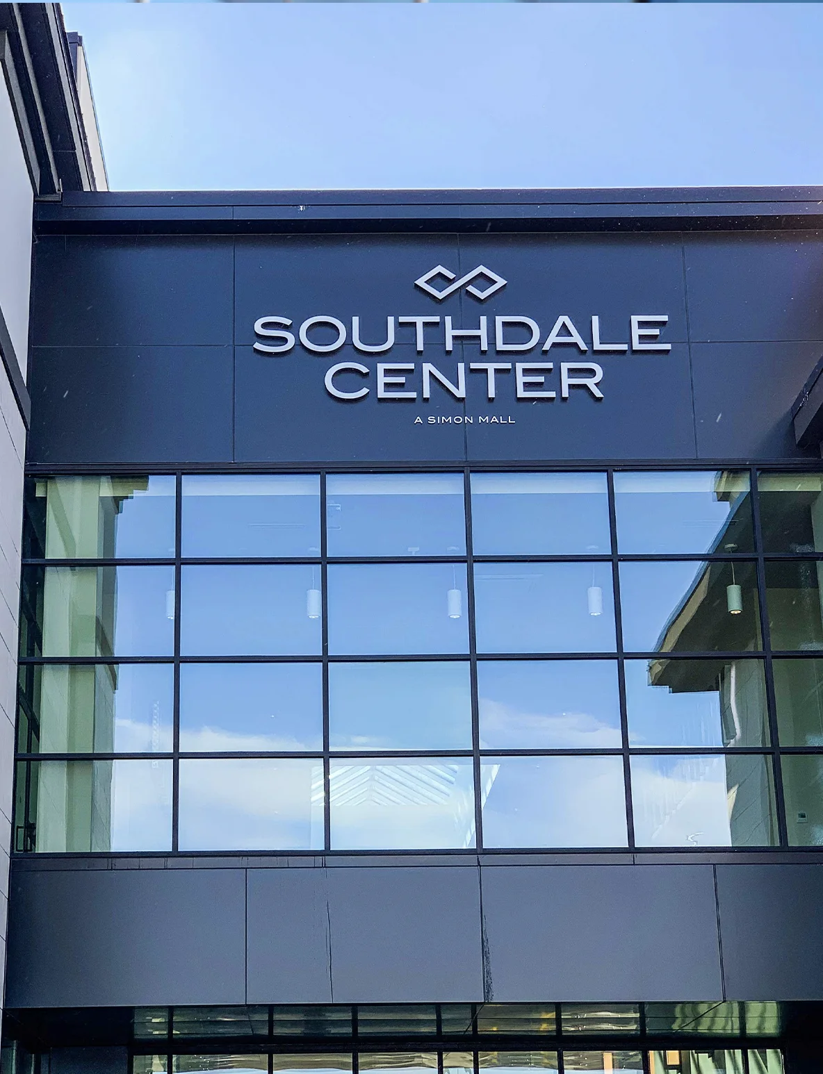 Multi-tenant centers and <br> lifestyle malls